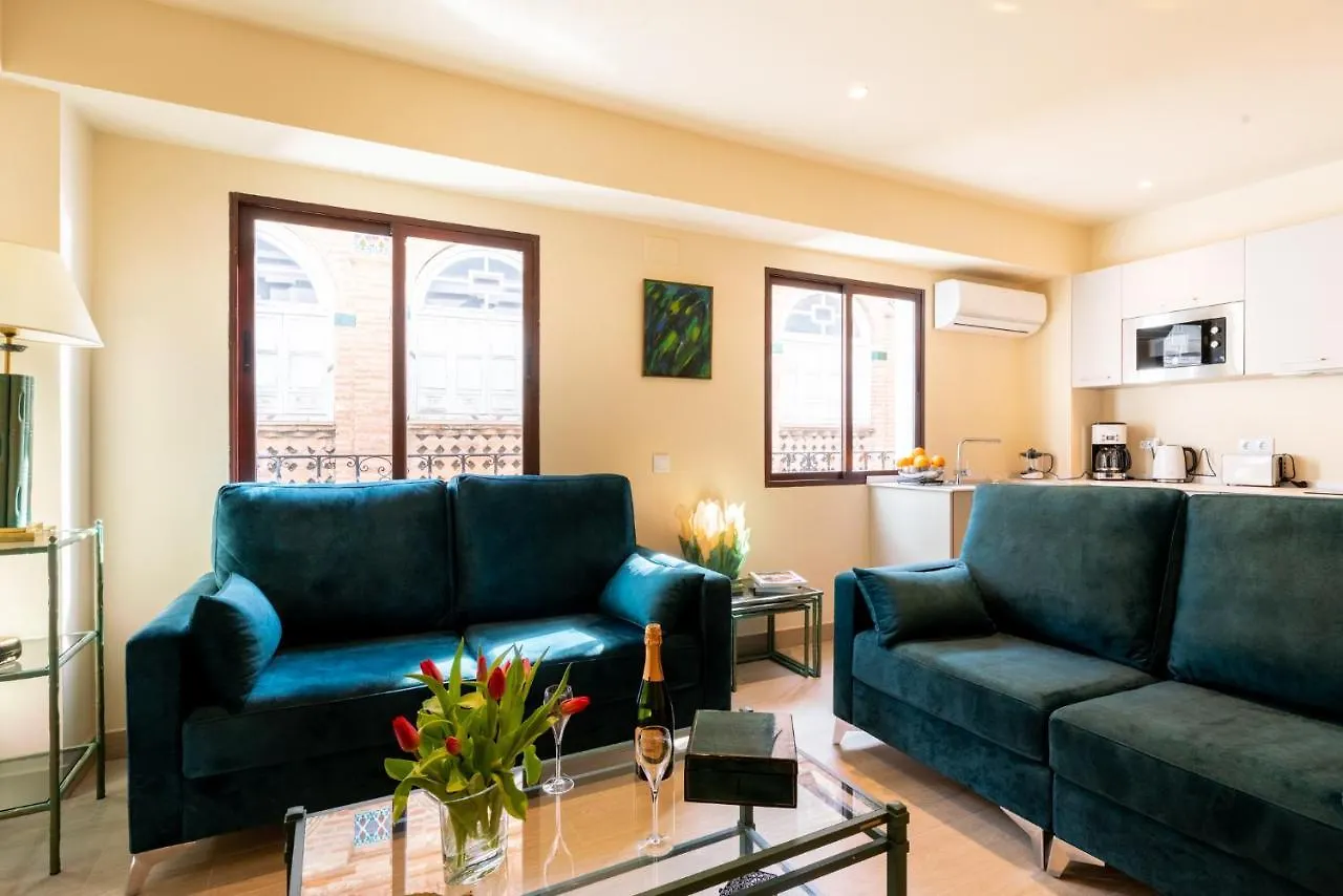 Holi-Rent Pimienta Villa Seville 0*,