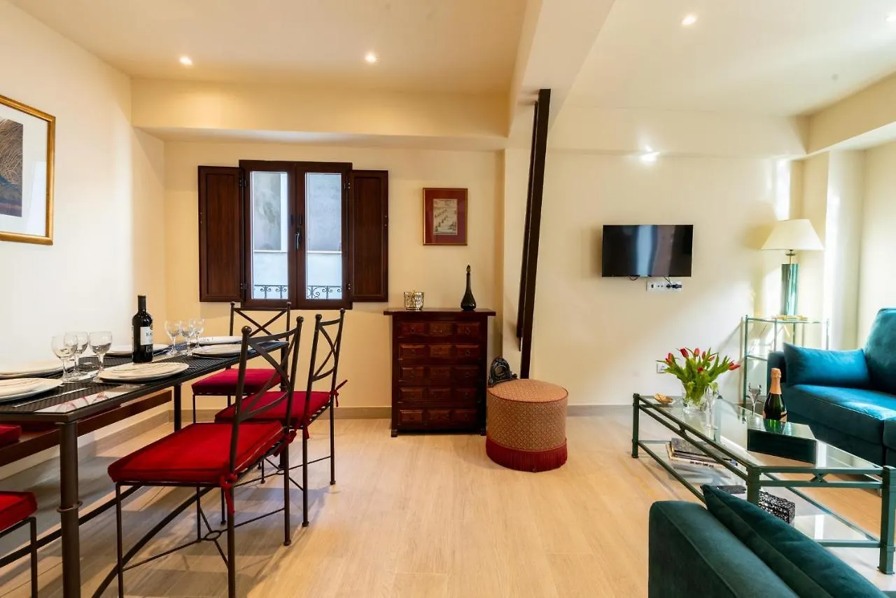 Holi-Rent Pimienta Villa Seville 0*,  Spain